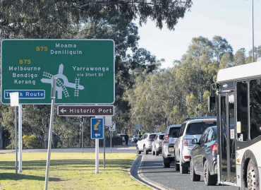 Read more about the article Campaspe News- Maxwell seeks border resolution