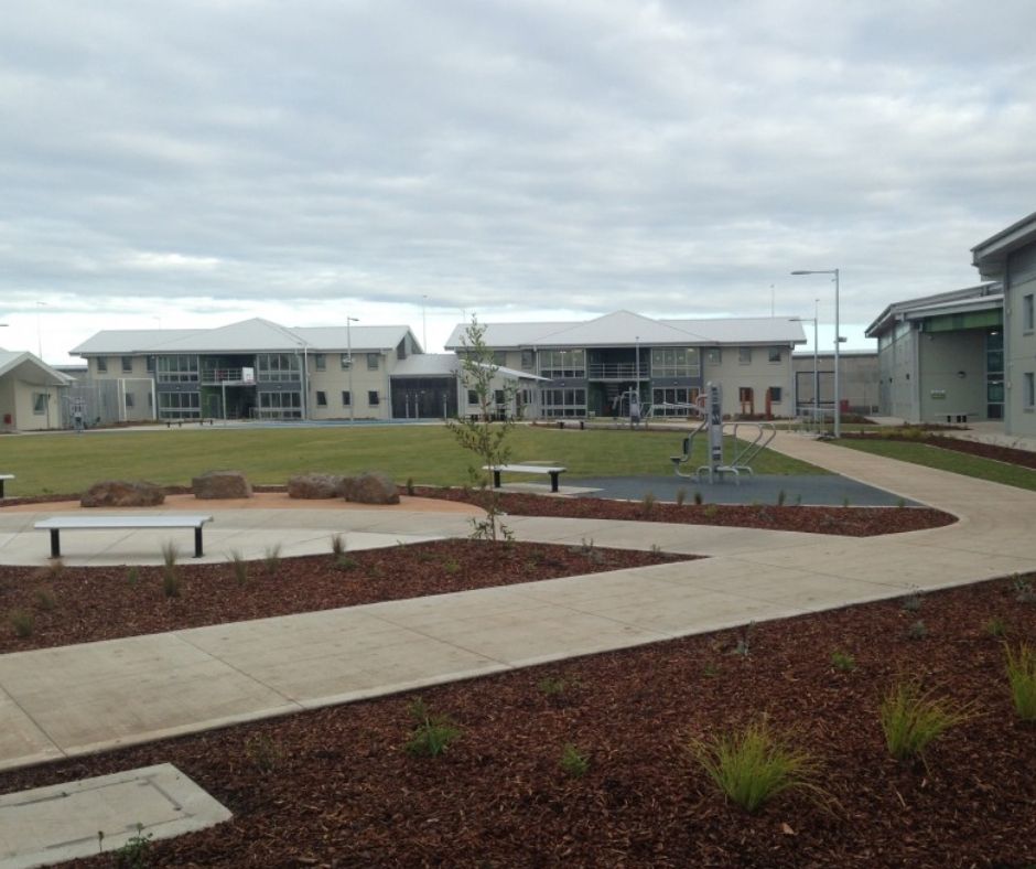 Read more about the article Reverse prisoner COVID-19 sentence discounts