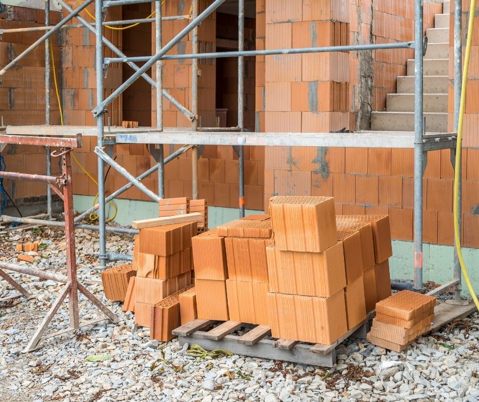 Read more about the article COVID marshals unworkable for builders
